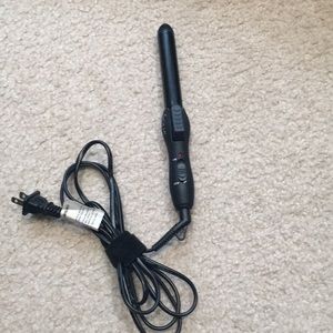 Mini curling iron